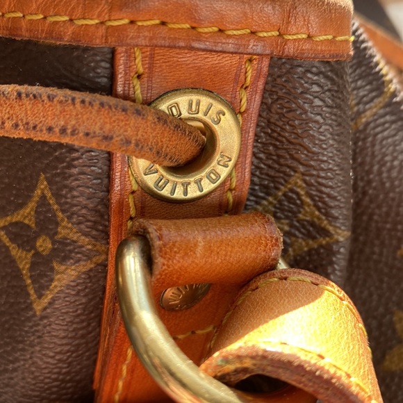 Authentic Vintage Louis Vuitton Petit Noe - Picture 5 of 11